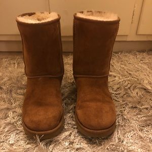Women’s Classic Ugg boot in chestnut